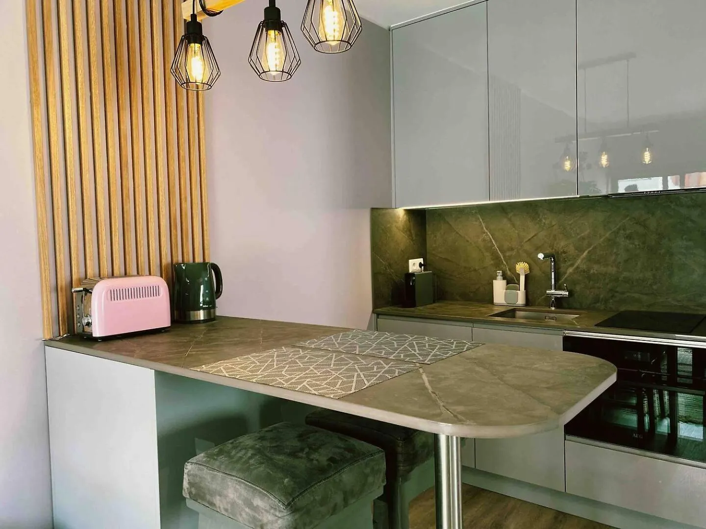 150M To Beach-Cosy Studiohistoric Oldtown Cascais Appartamento